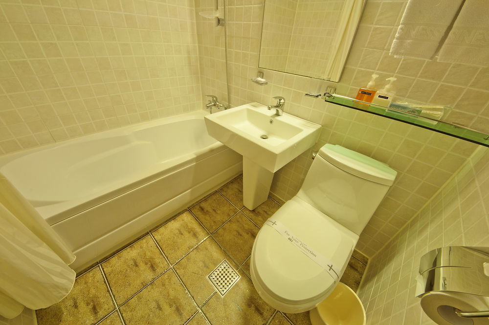 Changwon At Business Hotel Экстерьер фото