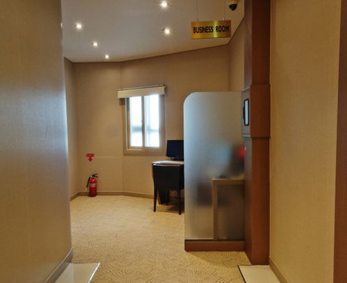 Changwon At Business Hotel Экстерьер фото